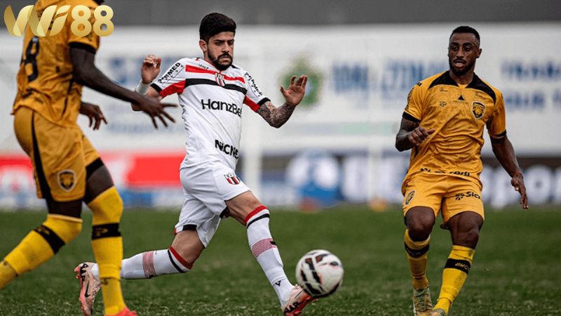 Lịch sử đối đầu giữa hai đội