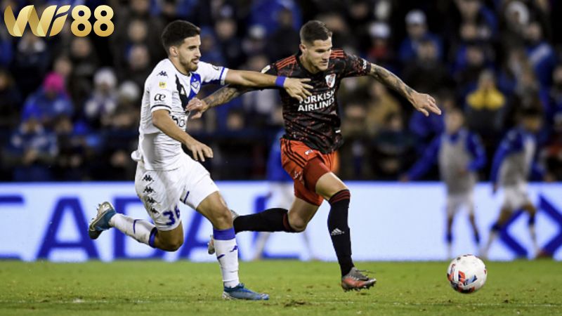 Lịch sử đối đầu giữa hai đội