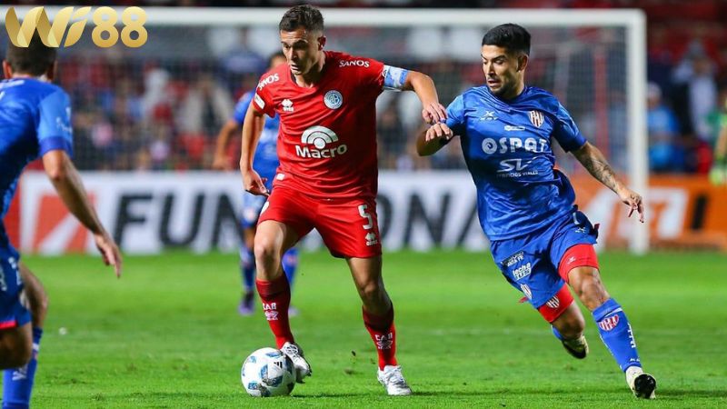 Lịch sử đối đầu giữa hai đội