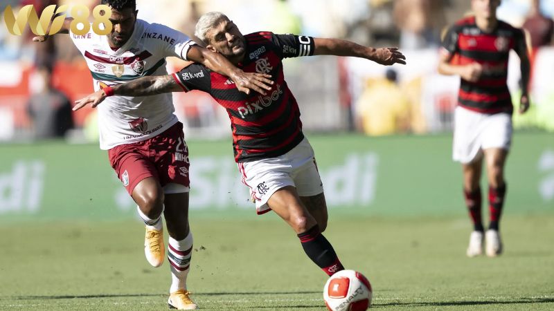 Lịch sử đối đầu giữa hai đội