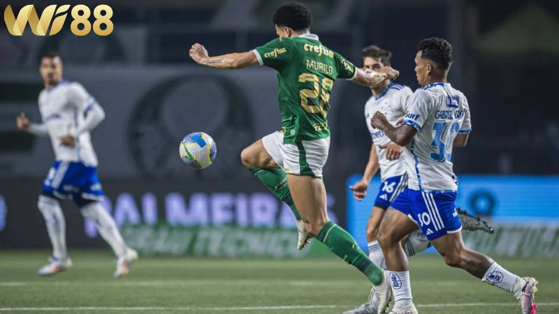 Lịch sử đối đầu giữa hai đội