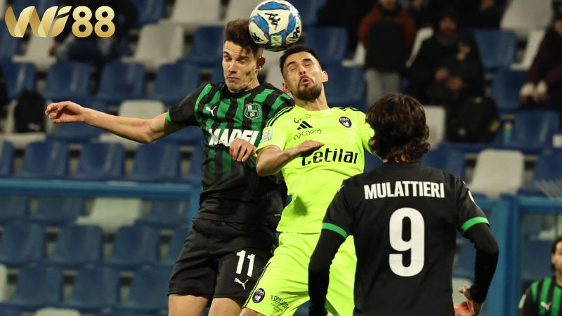 Lịch sử đối đầu giữa hai đội